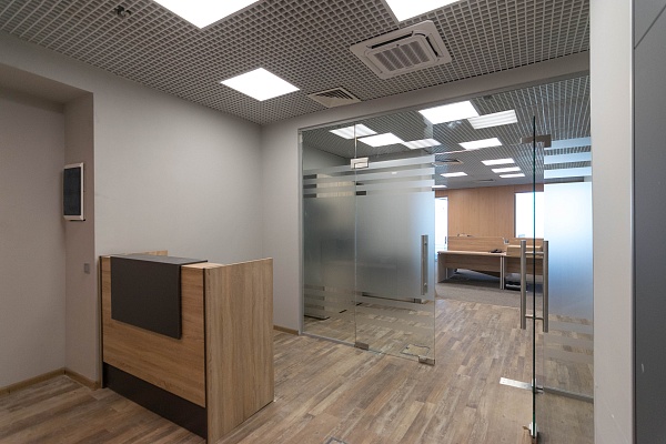 Офис 200 кв.м. с мебелью в БЦ Лотос (класс А)