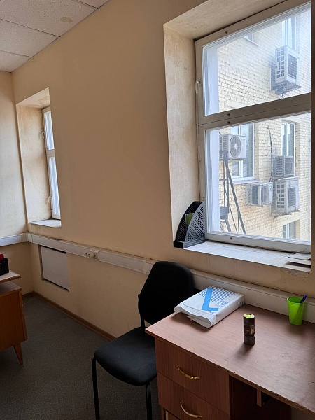 Октябрьская, д. 80с1 566 кв.м