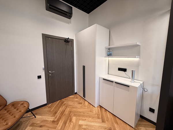 Офис с новым ремонтом и мебелью в Central Yard