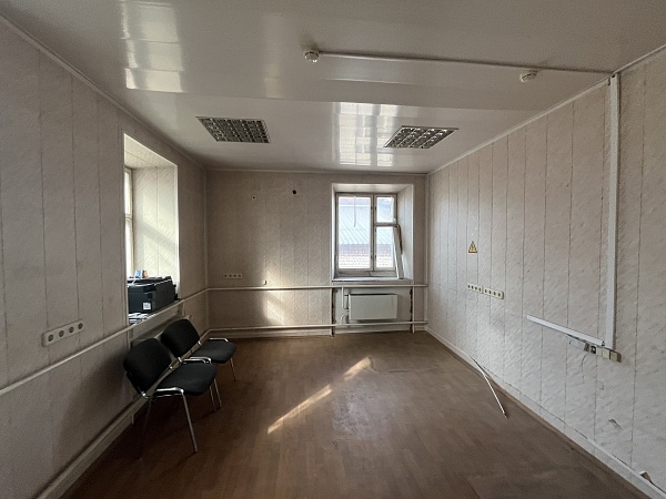 Октябрьская, д. 80с1 313 кв.м