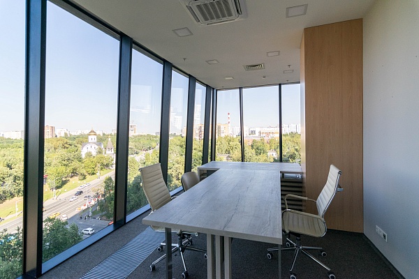 Офис 200 кв.м. с мебелью в БЦ Лотос (класс А)