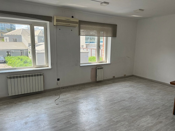 Летниковская, д. 18с1, 590 кв.м