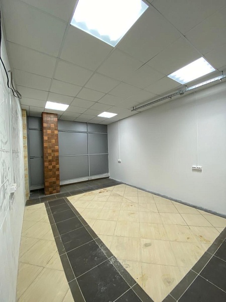 БЦ W plaza 64 кв склад