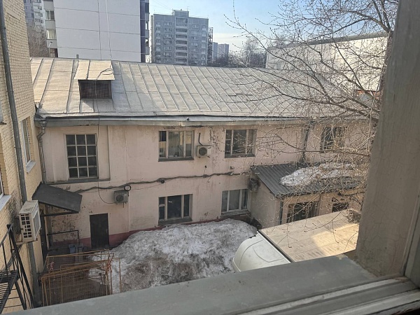 Октябрьская, д. 80с1 566 кв.м