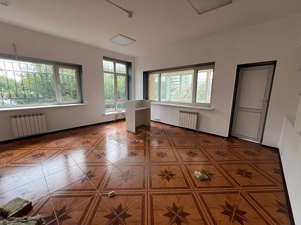 Летниковская, д. 18с1, 590 кв.м